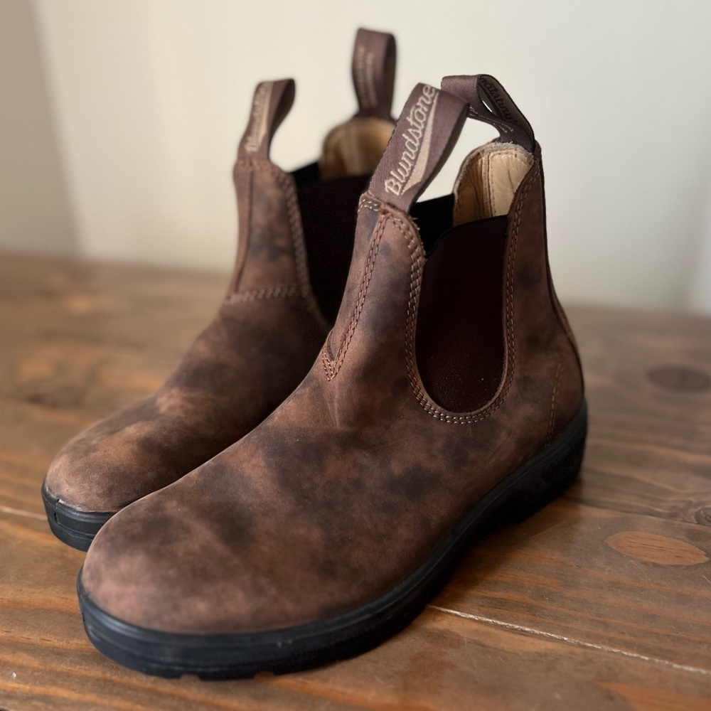 Rustic Blundstone boots.